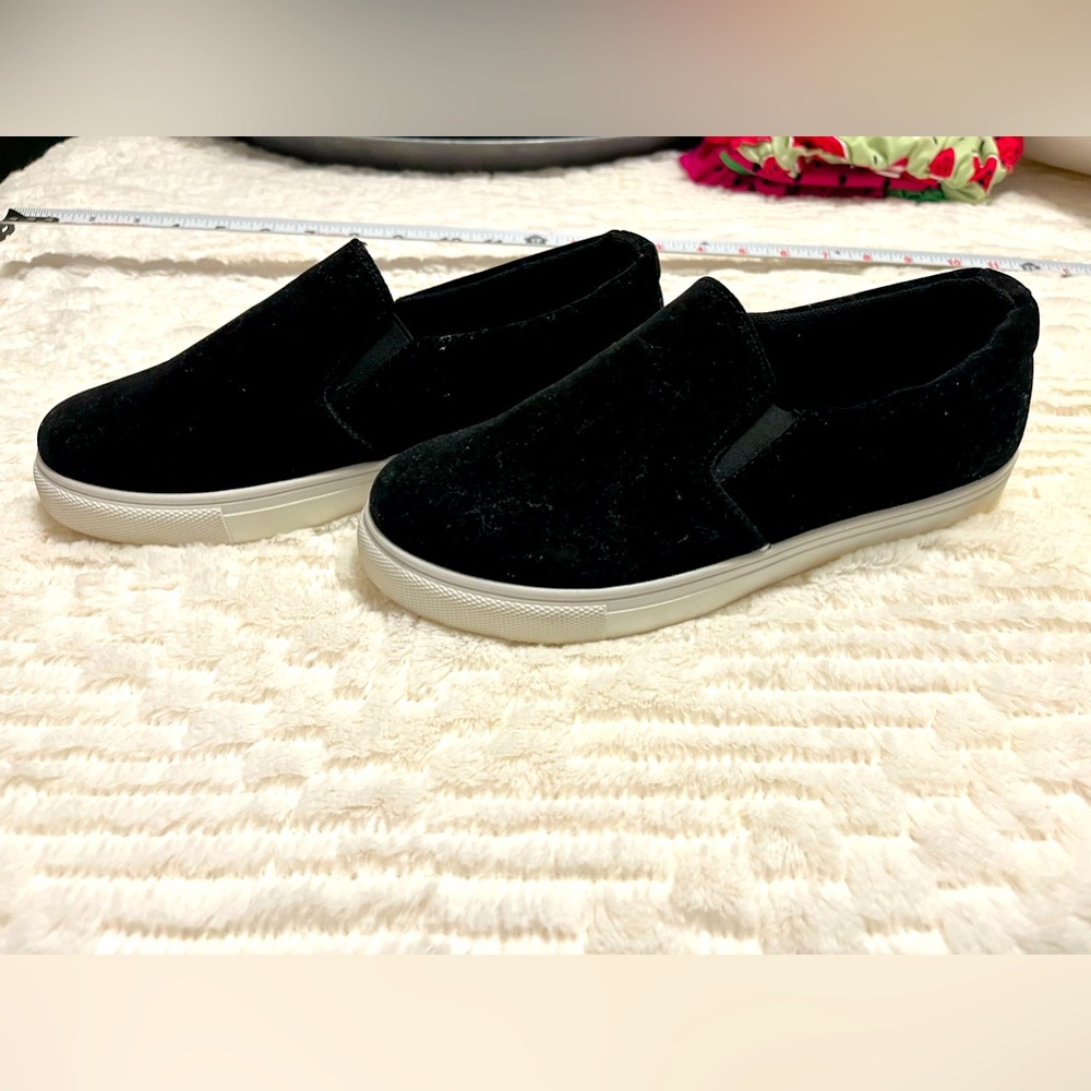 Pierre Dumas Black shoes size 6